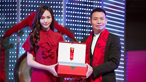 中国美正当红，尊时凯龙人生就博A股上市，引领新时代
